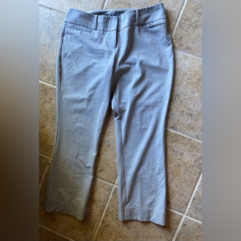 The Limited - Woman’s (Drew Fit) gray textured fabric crop pants, Size: 8S